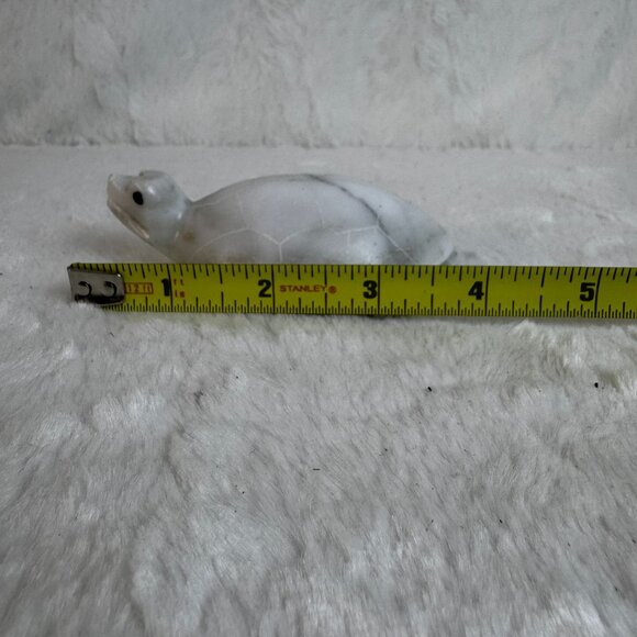 Vintage Hand Carved White Onyx Marble Turtle Figurine Mexico stone collectible - Picture 6 of 7